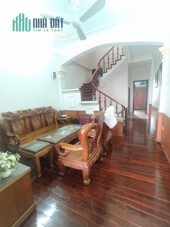 Bán nhà đẹp, nhà thoáng kinh khủng, Viện Công Nghệ, Hoàng Tăng Bí 30m2  3 tỷ.