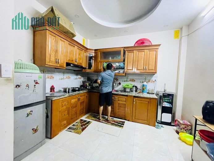 Bán nhà nhỏ xinh lung linh Phân Lô Học Viện Tài Chính 30m2  3.2 tỷ.
