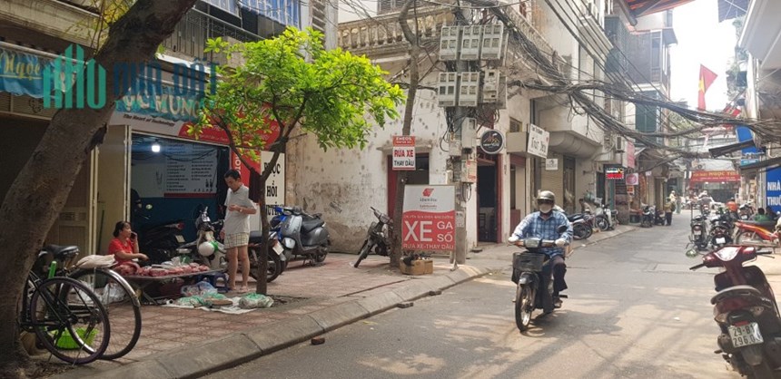 Nhà lô góc  kinh doanh viả hè ô tô phố Thành Công Ba Đình 8 tỷ.