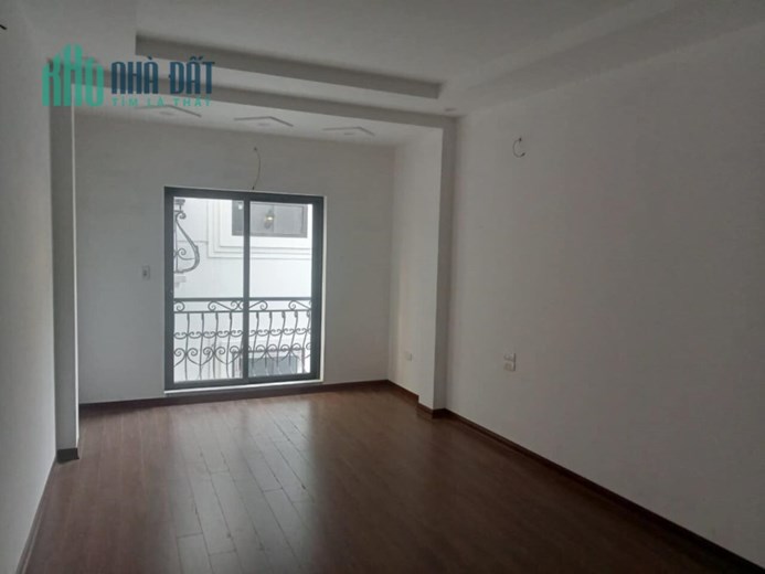 CHÍNH CHỦ CẦN BÁN NHÀ TRƯỜNG CHINH, DT 40 M, 6 TẦNG THANG MÁY