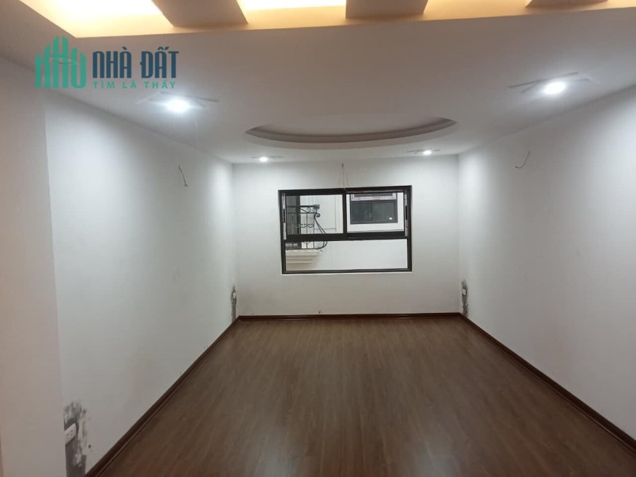 CHÍNH CHỦ CẦN BÁN NHÀ TRƯỜNG CHINH, DT 40 M, 6 TẦNG THANG MÁY