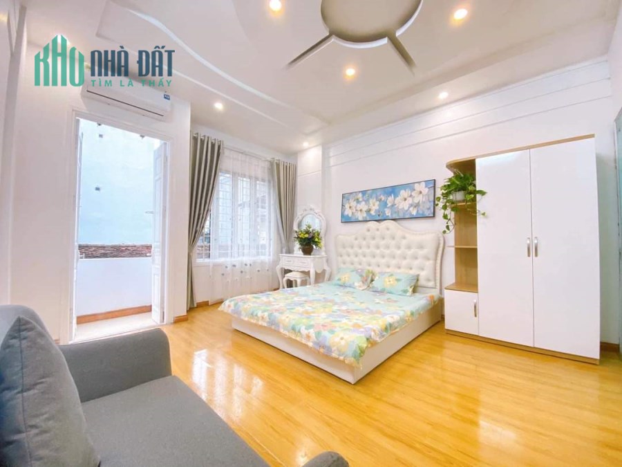 Toà nhà CCMN Trích Sài  full nội thất 30 phòng, DT 160 triệu/tháng gần Hồ Tây 110m chỉ16.5 tỷ