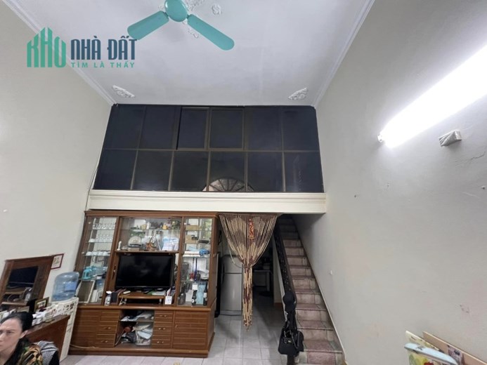 Bán nhà 79m2 phố Yên Phụ, Tây Hồ Mặt tiền khủng Ô tô tránh 9.9 Tỷ