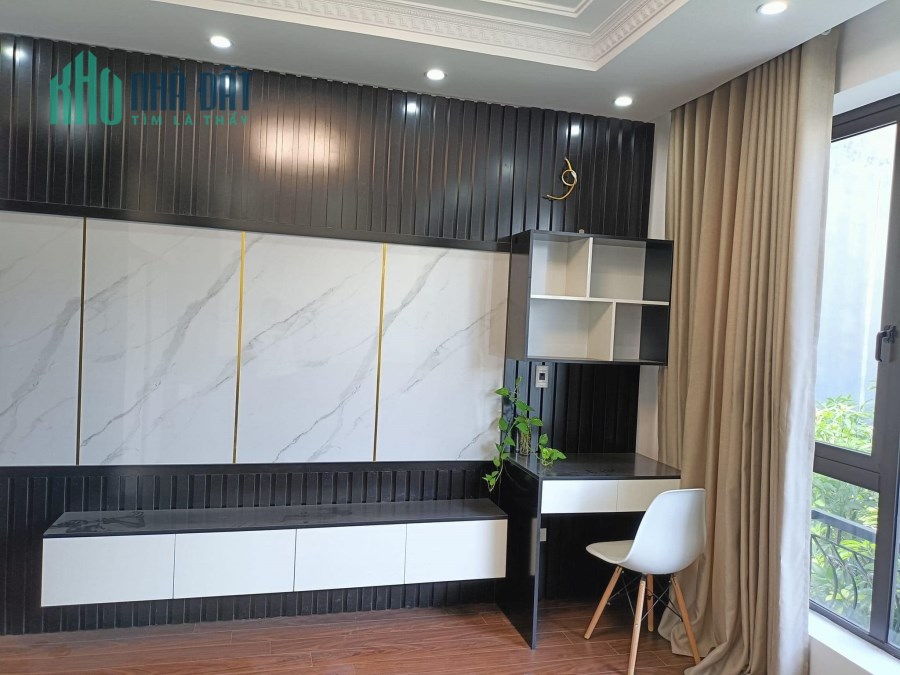 Bán nhà 55m2 phố, Tây Hồ Lô góc 4 thoáng Gara Ô tô tránh 8.9 Tỷ