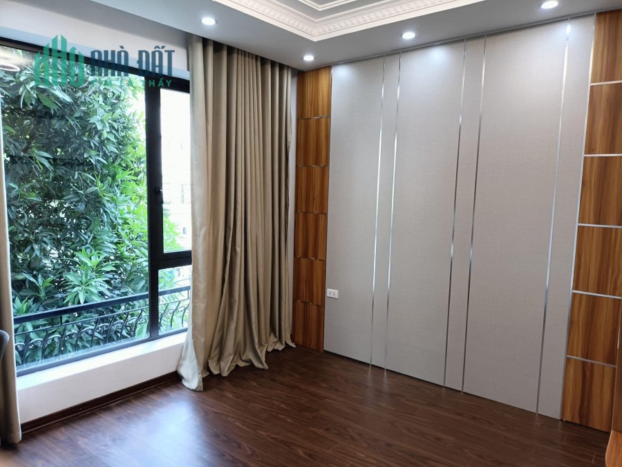 Bán nhà 55m2 phố, Tây Hồ Lô góc 4 thoáng Gara Ô tô tránh 8.9 Tỷ