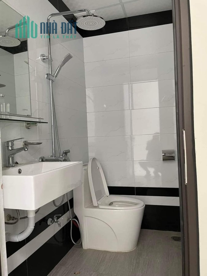 DUY NHẤT 1 CĂN:
NHÀ 3 TẦNG MỚI, 40M2 TẠI ĐẢN DỊ - UY NỖ - ĐÔNG ANH.