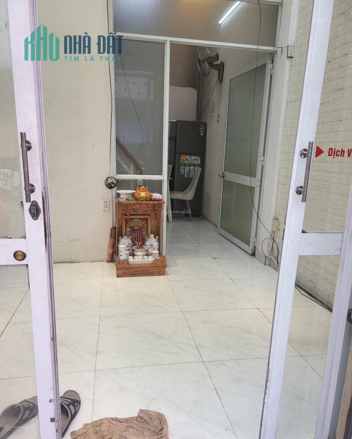 Cho thuê nhà mặt tiền trung tâm quận Phú Nhuận, 3 lầu 12,9 triệu/tháng