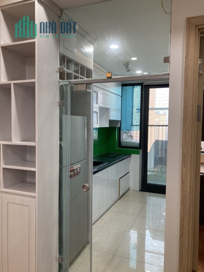 Chuyển lên căn 4 ngủ, gia đình cần bán lại căn hộ tại: