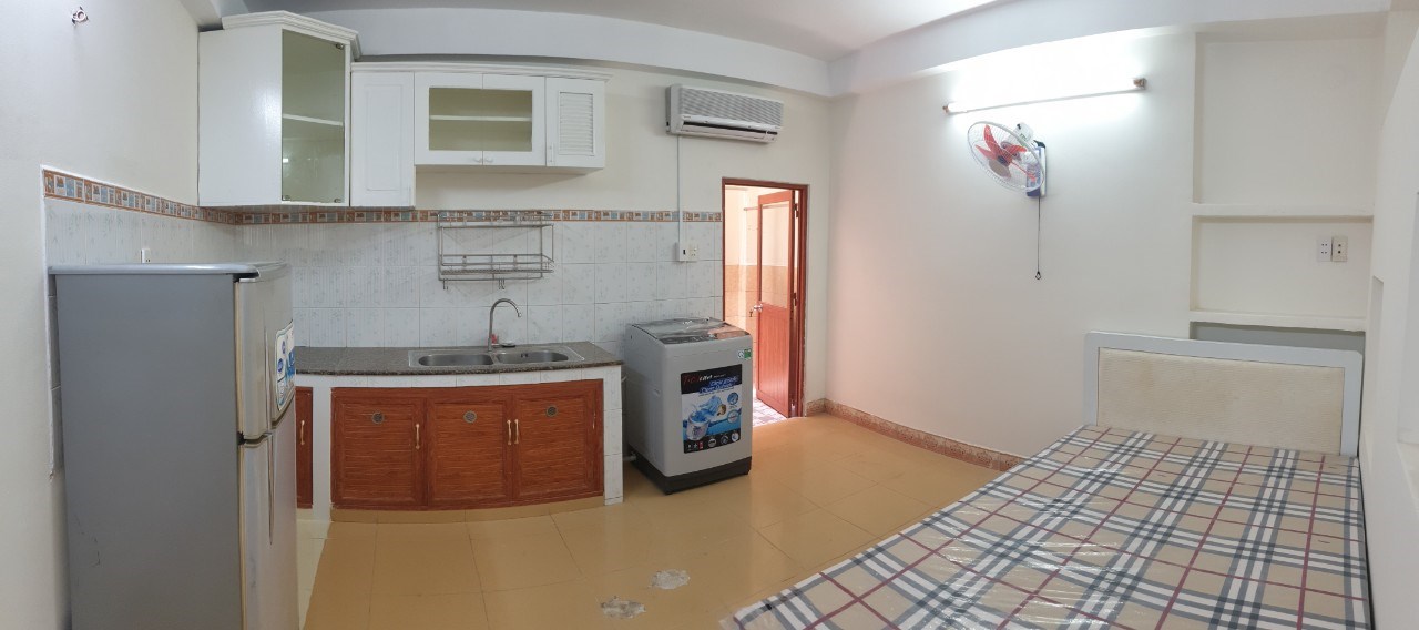 Cần tiền bán gấp nhà HXH Trường Chinh, P.11, Q. Tân Bình. Giá cực tốt !