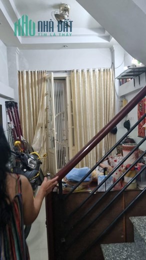 Quận 7-Nhỉnh 3 Tỷ-Xe Hơi Tới Nhà-Sổ Hồng Cầm Tay-Khu Dân Cư Yên Tĩnh-Dân Trí Cao