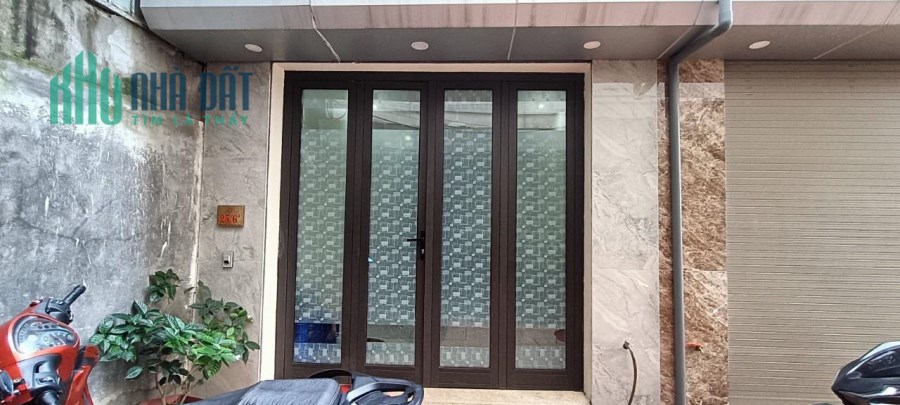 Nhà Ngọc Thuỵ  36mx4 tâng 6 ngủ gần trung tâm phường