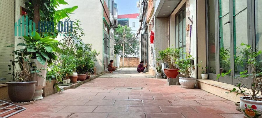 Nhà Ngọc Thuỵ  36mx4 tâng 6 ngủ gần trung tâm phường