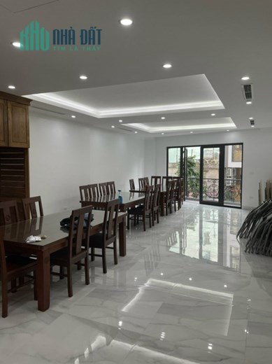 Mặt phố Phú Hựu, Lô Góc, Vỉa Hè, Kinh Doanh, 5 Tầng, Đối diện WellSpring.