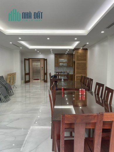Mặt phố Phú Hựu, Lô Góc, Vỉa Hè, Kinh Doanh, 5 Tầng, Đối diện WellSpring.