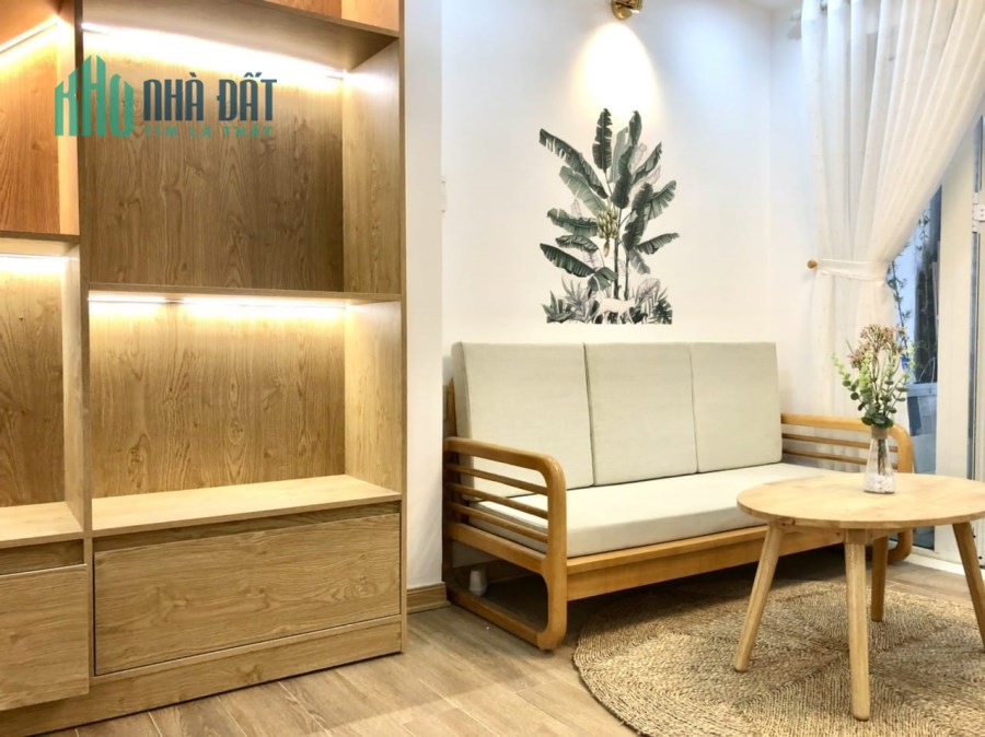 Chỉ 2 tỷ có ngay hộ khẩu Hải Châu. Với căn nhà cực chill cho Vk và Ck mới cưới....
