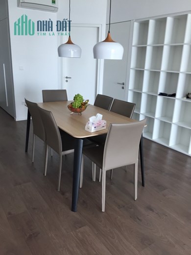Bán gấp căn hộ 128M2 chung cư Canal Park thuộc Hà Nội Garden City nội thất liền tường