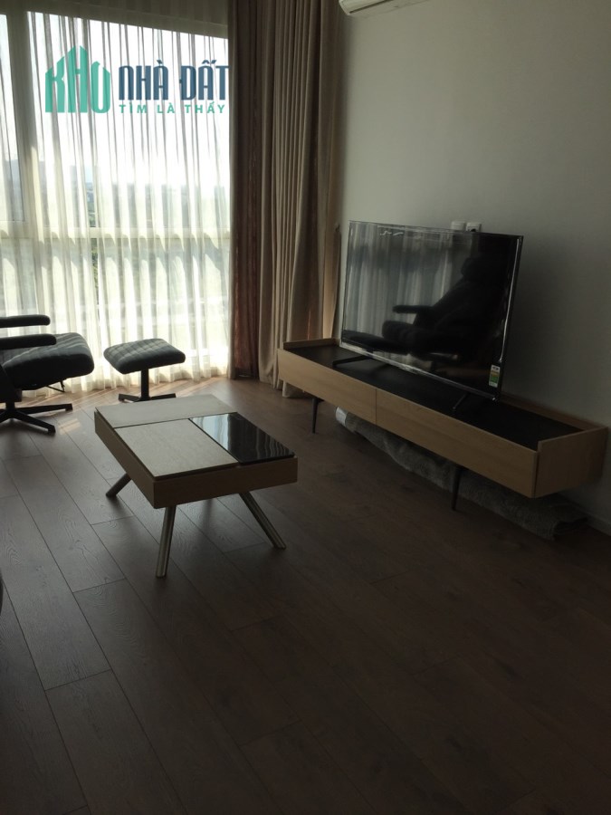 Bán gấp căn hộ 128M2 chung cư Canal Park thuộc Hà Nội Garden City nội thất liền tường