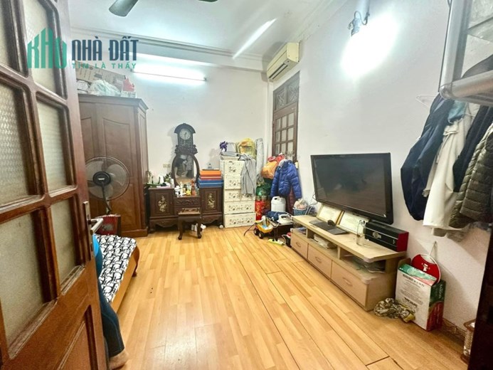 Biệt thự Trung Kính, Cầu Giấy, 74m2, 4 tầng, mặt tiền 6m, giá 7.9 tỷ