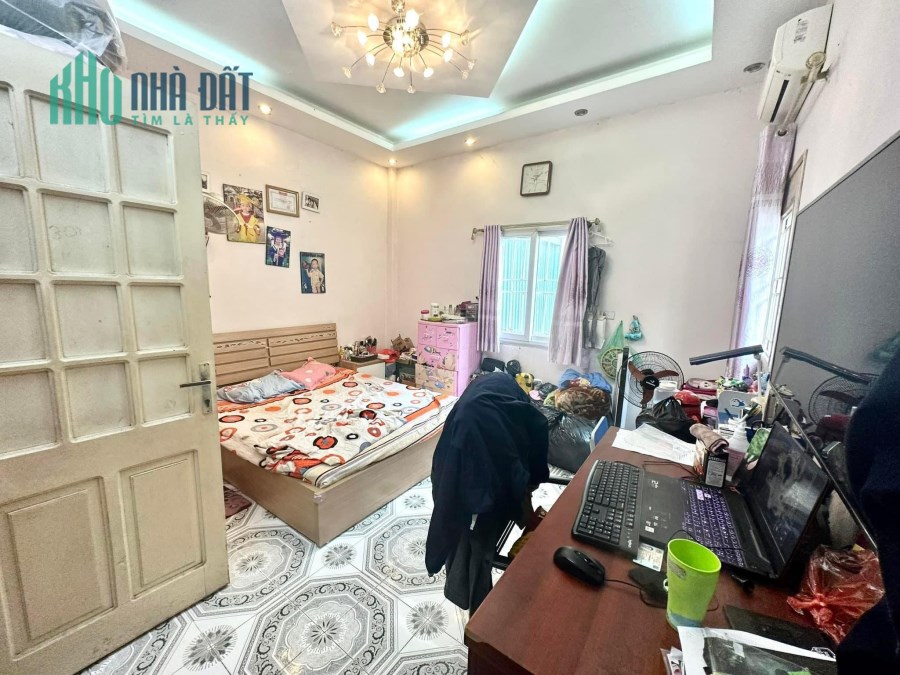 Biệt thự Trung Kính, Cầu Giấy, 74m2, 4 tầng, mặt tiền 6m, giá 7.9 tỷ