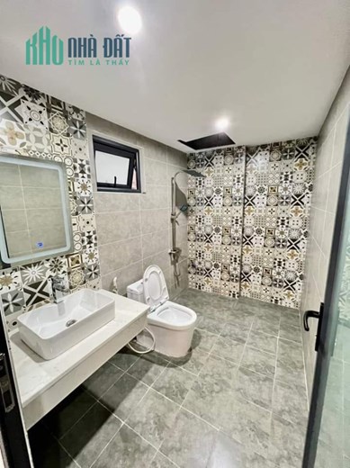 Cầu Giấy, gần ô tô, full nội thất hiện đại, 50m2, 5 tầng, giá chỉ 5.8 tỷ 0866585090