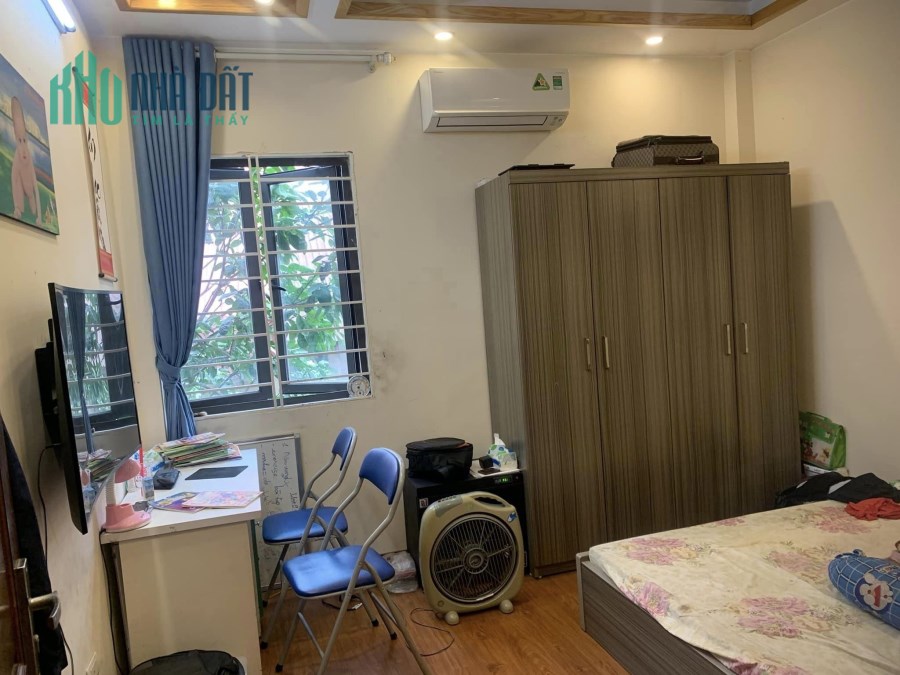 Chủ gửi bán nhà Lê Hồng Phong, Nguyễn Trãi, Hà Đông, Hà Nội 42m2x4 tầng, giá 4.5tỷ