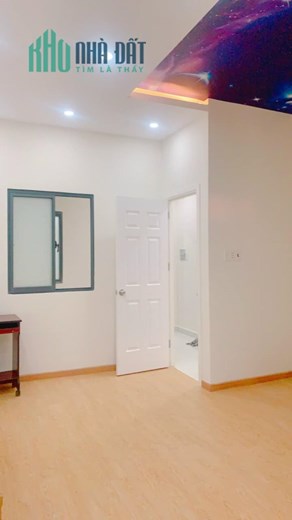 Bán nhà 1 trệt 1 lầu KĐT Phú Mỹ Hưng, Kế bên trường tiểu học Lê Văn Tám