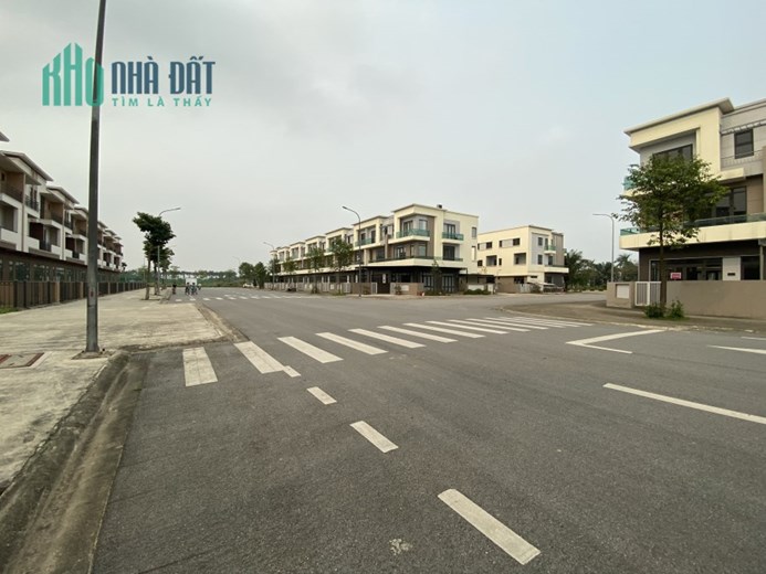 Bán GẤP căn SHOPHOUSE 120m2 nhà 2 mặt tiền trục phố KD 26m đã CÓ SỔ tại Centa City giá đáy 7,3x tỷ