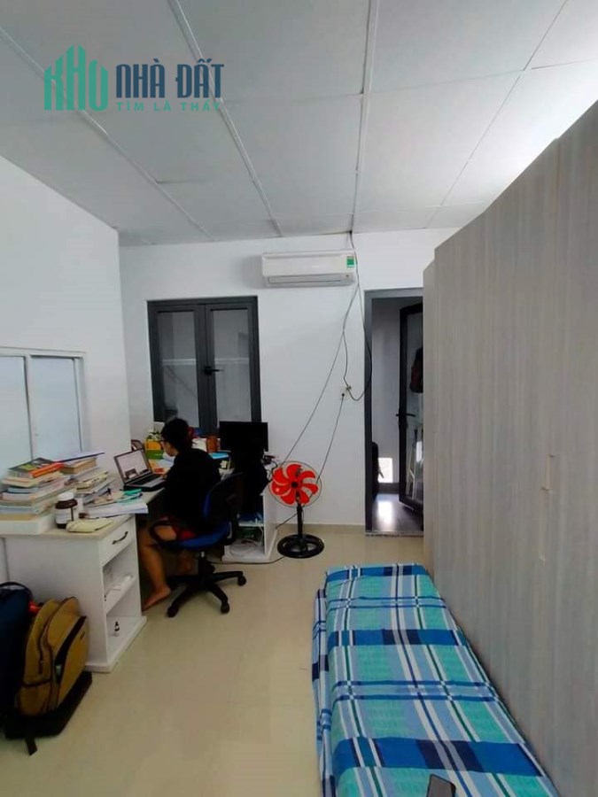nhỉnh 1 tỷ nhà 25m2 2 tầng HXH phường 15 Tân Bình