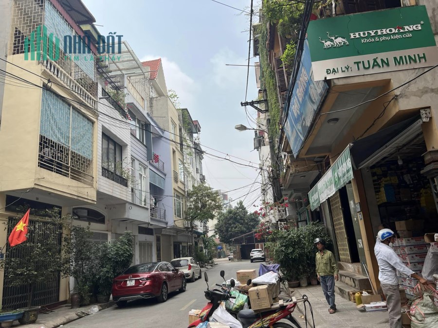 Bán nhà đất Phố Lý Thường Kiệt, Quận Hà Đông DT 40m2*3T MT 4m giá 7.5 tỷ 0343040888