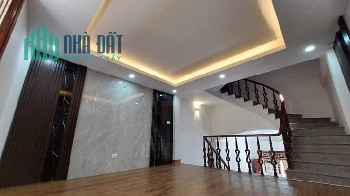 Bán nhà đất Đường Tô Hiệu, Quận Hà Đông DT 47m2*6T MT 4m giá 7.9 tỷ 0343040888