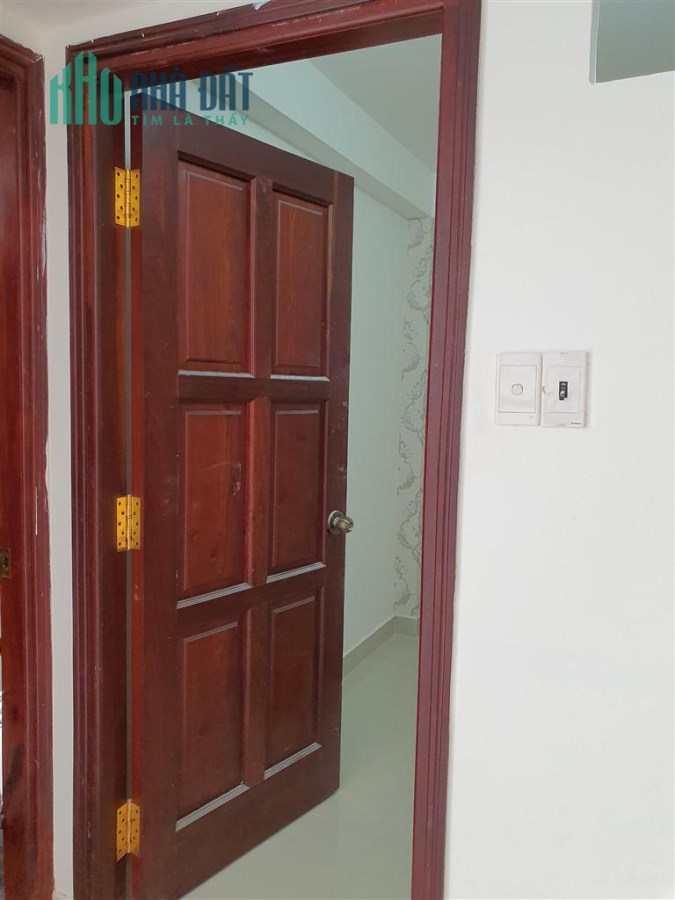 Phan Đăng Lưu Phòng master 1 khách bếp 1 phòng ngủ giá 6 tr
