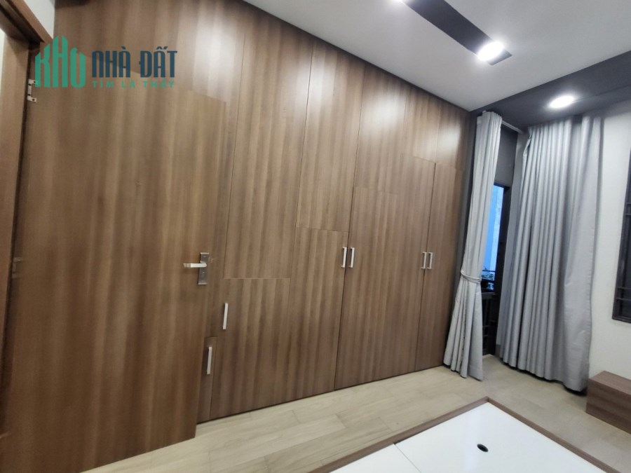 Bán căn 100m2 Hxh Lê Văn Việt 3 tầng, 5 phòng, nhỉnh 5 tỷ