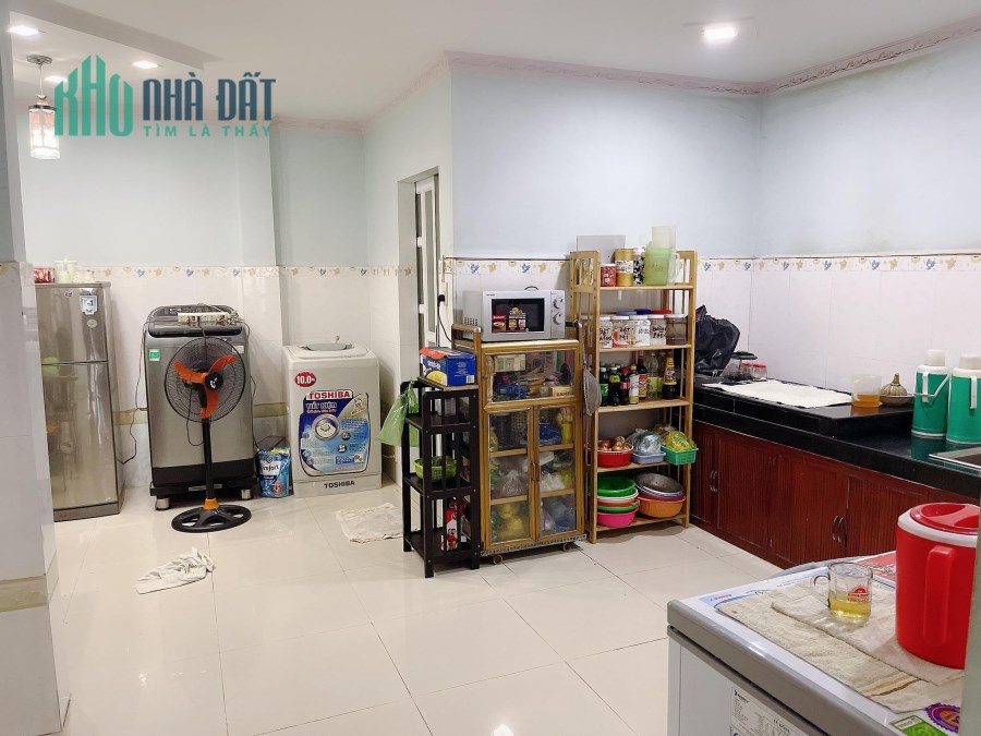 Nhà Ngộp Lý Thường Kiệt - Tân Bình, 85m2, 2 Tầng BTCT Chỉ 12 tỷTL