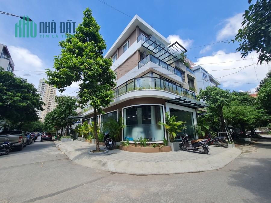 Nhà Lô Góc Mặt Tiền 22m, Trục Chính KĐT Văn Khê, Kinh Doanh Sầm Uất, 140m x 4T giá 20 tỷ