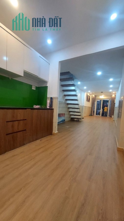 Nhà Lê Hồng Phong trung tâm Quận 10, gần HXH 1 xẹt, nhà mới tinh, 54 m2, 6tỷ7.