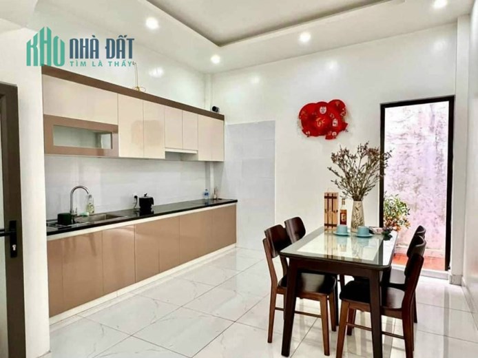 Bán nhà ngõ 113 Vũ Chí Thắng diện tích 54m x 3 tầng cực đẹp GIÁ 2.3 tỉ , Bán Gấp