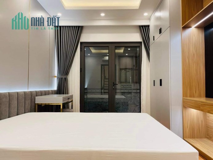 Bán Nhà 50m 6T Thang máy Ô tô, Kinh doanh Phố Hoàng Sâm, Cầu giấy 12,x tỷ