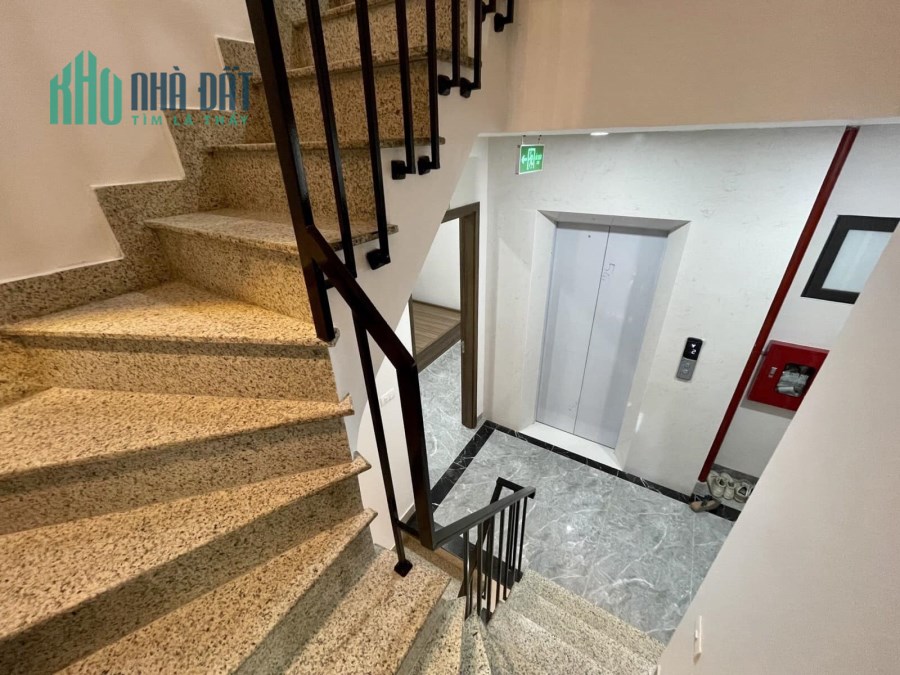Bán Nhà 50m 6T Thang máy Ô tô, Kinh doanh Phố Hoàng Sâm, Cầu giấy 12,x tỷ