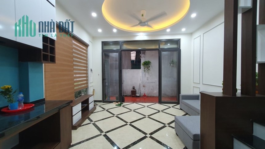 Bán nhà phố Bạch Mai, 5 tầng 3 ngủ mới đẹp, giá tốt 3.65 tỷ