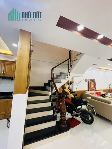 BÁN NHÀ HXH TRẦN XUÂN XOẠN QUẬN 7, 70M2, 2 TẦNG, 5 TỶ 990 – 0906885823