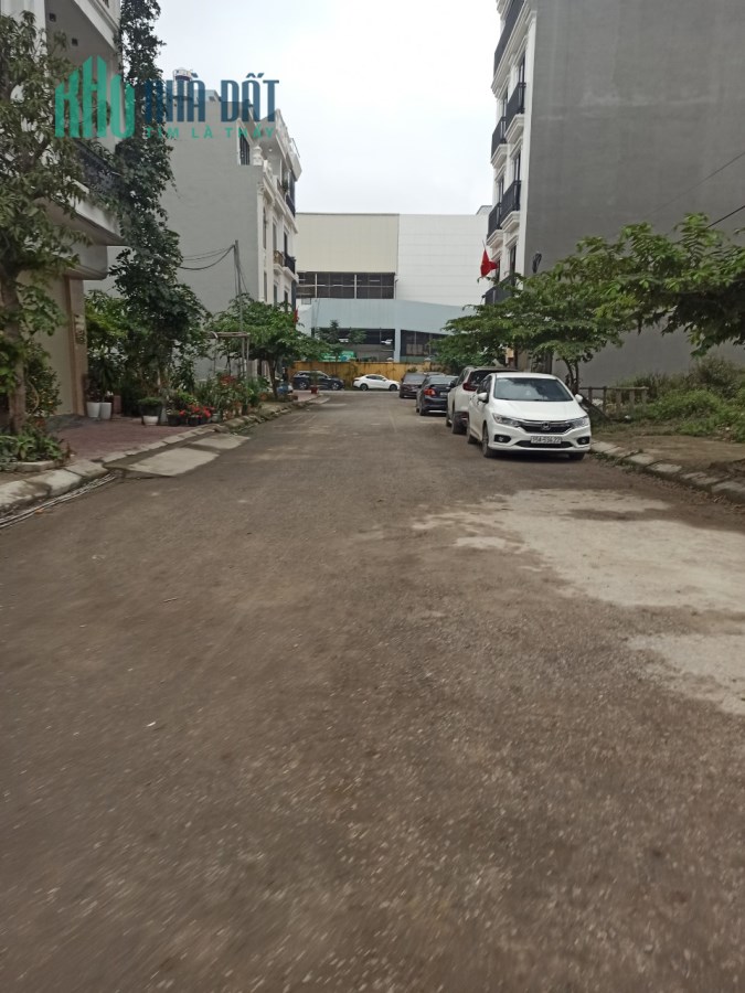 Bán đất lô số 133 lô 20B Lê Hồng Phong diện tích 40m sau BigC cực đẹp GIÁ 3.2 tỉ