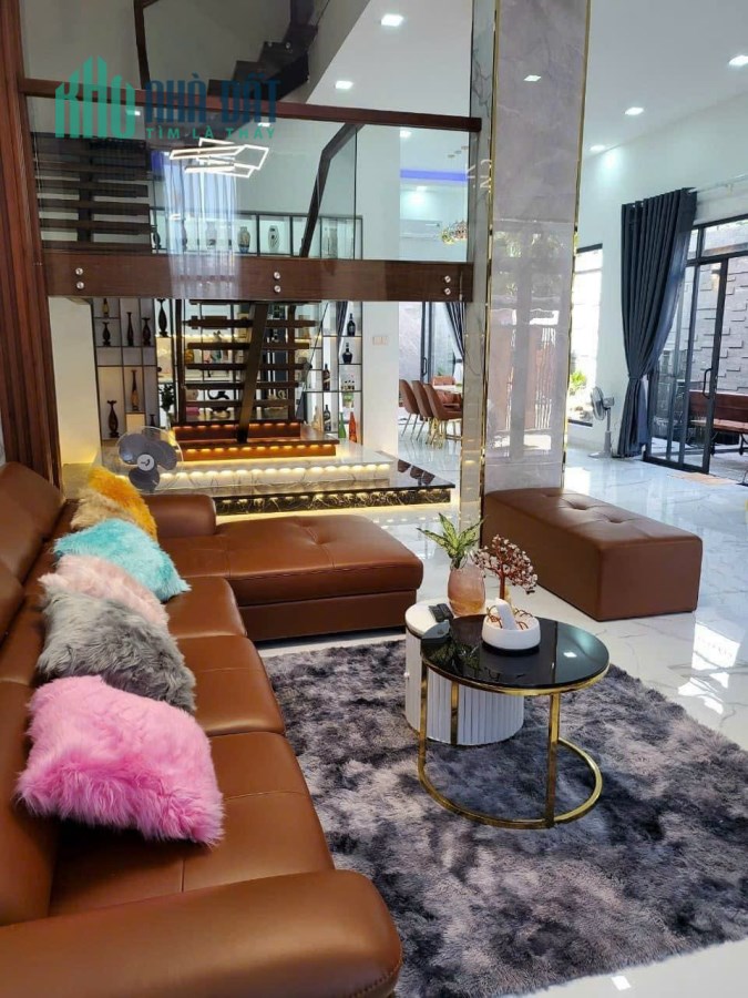 Siêu Phẩm VILLA  p.13 quận Bình Thạnh,full nội thất,đường trươc nhà 16m 070.66666.27