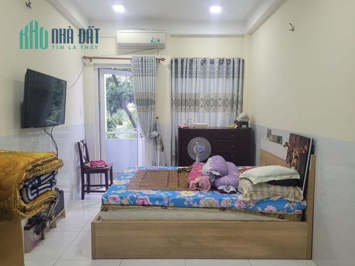 chính chủ gấp bán nhà 5 tầng đường tô hiệu, hẻm xe tải, 33m2 chỉ 4.3 tỷ