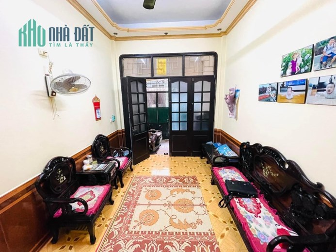 CỰC PHẨM !! XEM NGAY  nhà riêng Yên Hòa, Cầu Giấy 42m2, 5 tầng, Lô góc Ngõ thông thoáng, DÂN XÂY ở
