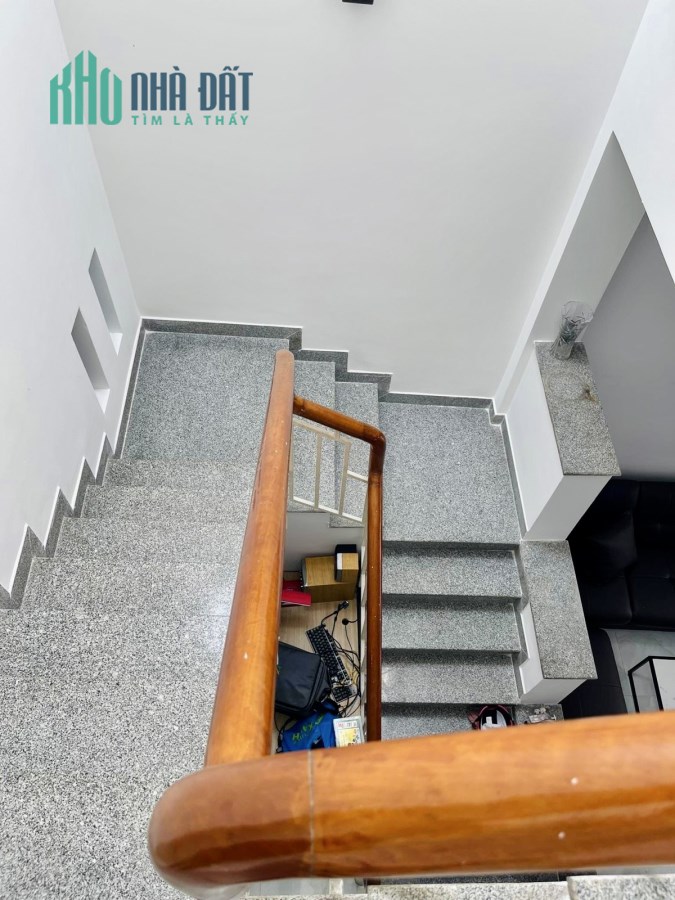 🔥NHÀ 2 tầng mới đẹp Nguyễn Công Trứ vài phút đi bộ ra biển kiệt ô tô CHỈ 3.x tỷ