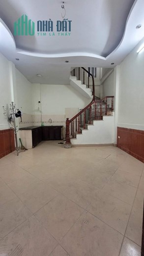 BÁN GẤP NHÀ MẶT PHỐ ,TRẦN KHÁT TRÂN, HAI BÀ TRƯNG, 35M, 5T, FULL NỘI THẤT, PHÂN LÔ, KD, GẦN 6 TỶ.