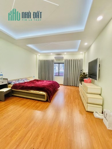 BÁN GẤP NHÀ MẶT PHỐ ,TRẦN KHÁT TRÂN, HAI BÀ TRƯNG, 35M, 5T, FULL NỘI THẤT, PHÂN LÔ, KD, GẦN 6 TỶ.