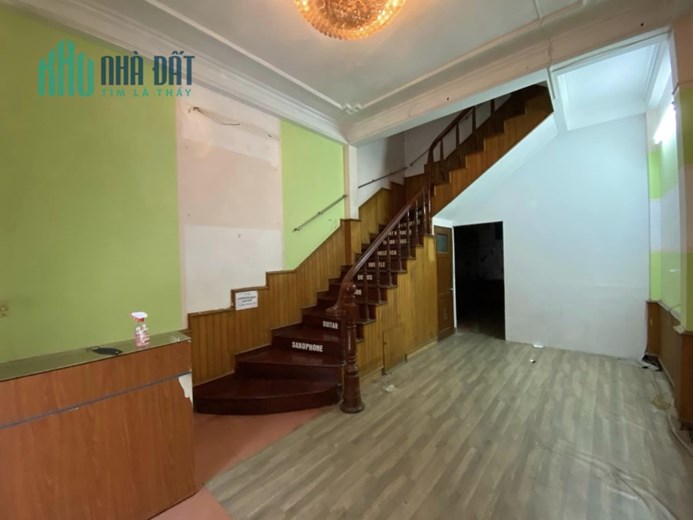 Bán nhà 47m2 quận Thanh Xuân, hàng xóm Royal City, ô tô tránh, kinh doanh đỉnh, giá chỉ 10,5 tỷ.