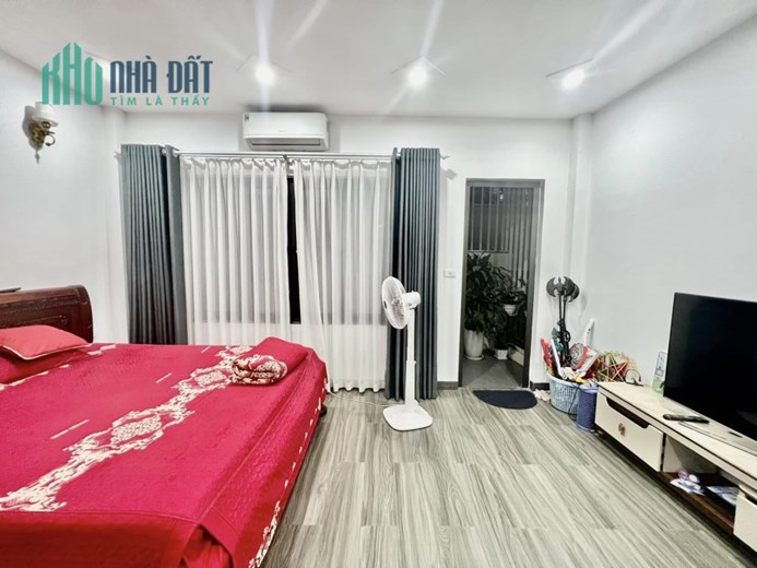 Nhà Kim Ngưu - Hai Bà Trưng 70m*5 Tầng MT 5.5M giá 10.99 Tỷ