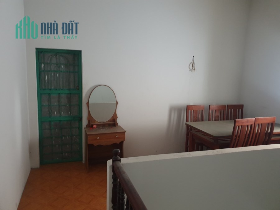 Cho thuê nhà phố Gia Quất, Long Biên 100m2 * 4 tầng * ô tô vào nhà